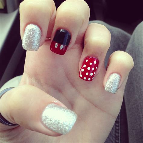 Pin By Tammy Metcalf On Girl Stuff Mickey Nails Disney