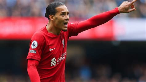 Virgil Van Dijk S Form Is Seriously Worrying For Liverpool They Must