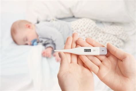 Jeder mensch, ganz egal ob erwachsener oder baby, hat es in seinem leben bereits selbst gehabt: Fieber bei Babys - Wann sollten Sie reagieren?