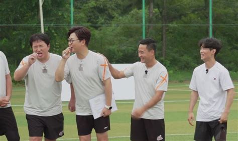 스포츠서울 남서영 인턴기자 올림픽 체조 금메달리스트 양학선이 '뭉쳐야 찬다'에서 결혼을 발표한다. '뭉쳐야 찬다' 체조 양학선, 10월 결혼 최초 공개!-국민일보