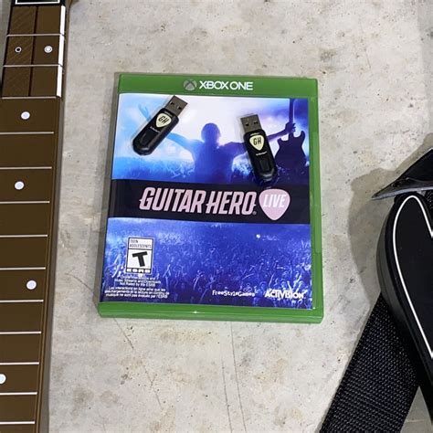 Guitar Hero Live Xbox One With 2 Guitars And Game Ebay
