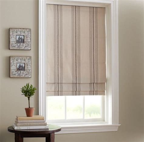 This modern design gives you two shades in one with no visible cords and a beautiful uniform look from the outside. Cordless Roman Shades | Home Design Tips and Guides