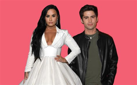 Demi Lovato Is Engaged To Max Ehrich See Her Massive Ring Parade