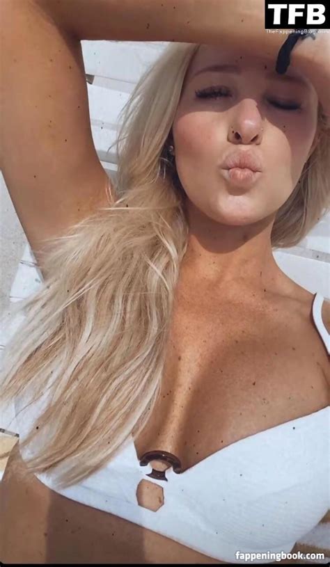 Tomi Lahren Nude Porn Pic