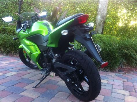 Ninja 250r special edition has a mileage of 30 kmpl and a top speed of 150 kmph. Buy 2012 Kawasaki Ninja. 250R. Limited Edition, Candy on ...