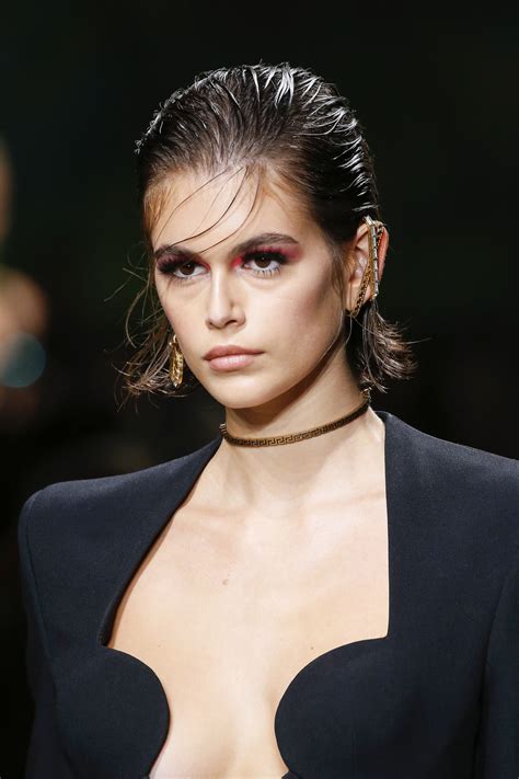 These seven haircuts are going to be trending, according to top celebrity hairstylists. Hair Trends from the Spring/Summer 2020 Runways