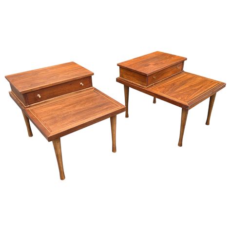 Pair Of Mid 20th Century Modern American Of Martinsville Side Tables