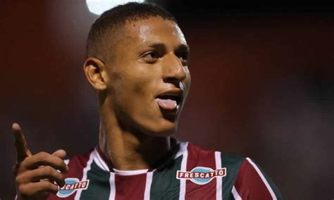 Diversas dicas a cada rodada do campeonato brasileiro da. Cartola FC 2017: Bons e Baratos da Rodada 4 | Dicas Cartola FC