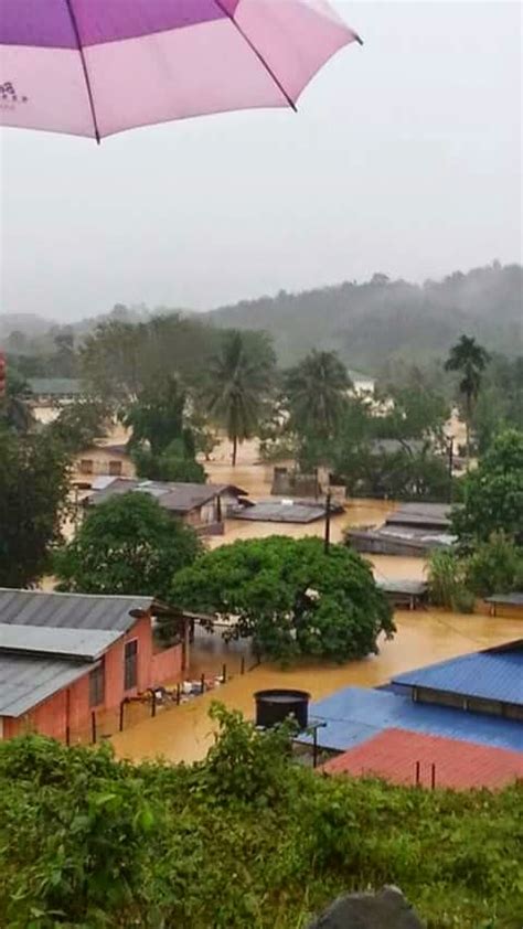 Keadaan banjir di kelantan semakin pulih dan dijangka semua mangsa banjir di kelantan akan pulang ke rumah masing2 tghari ini. Gambar Banjir Di Kelantan Terkini Disember 2014