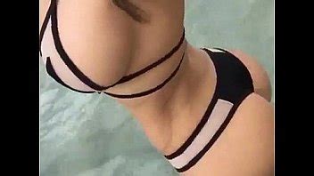 Mujer En Bikini En La Playa Xnxx Sexiezpix Web Porn