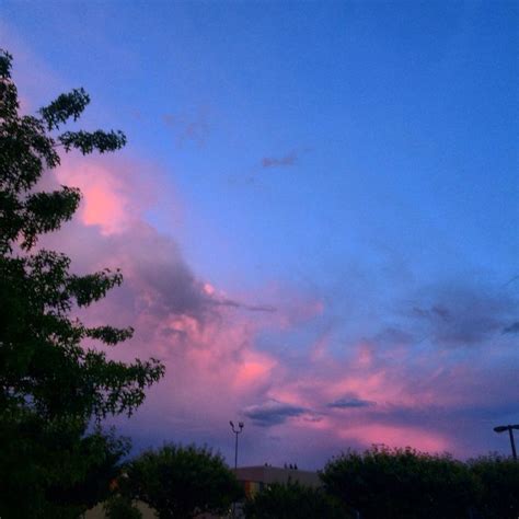 𝒉𝒖𝒏𝒏𝒊𝒆𝒃𝒖𝒎 — ˎˊ˗ Pretty Sky Sky Aesthetic Lilac Sky