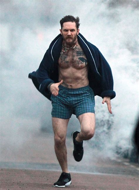 Tom Hardy Runs In His Underwear For Stand Up To Cancerlainey Gossip