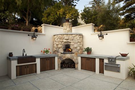 Outdoor Kitchen Mediterranean Patio Santa Barbara By Poirier