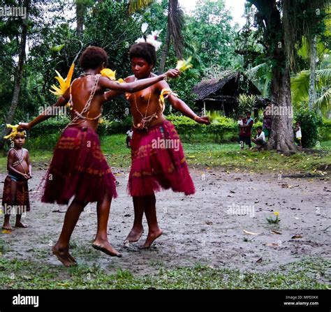 Dancing Papua New Guinea Fotos E Imágenes De Stock Alamy