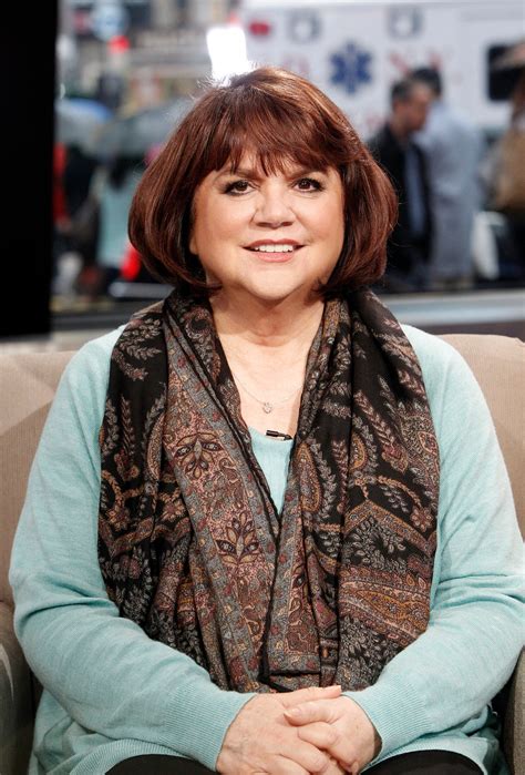 How Linda Ronstadt Coped With Losing Her Voice To Parkinsons Disease