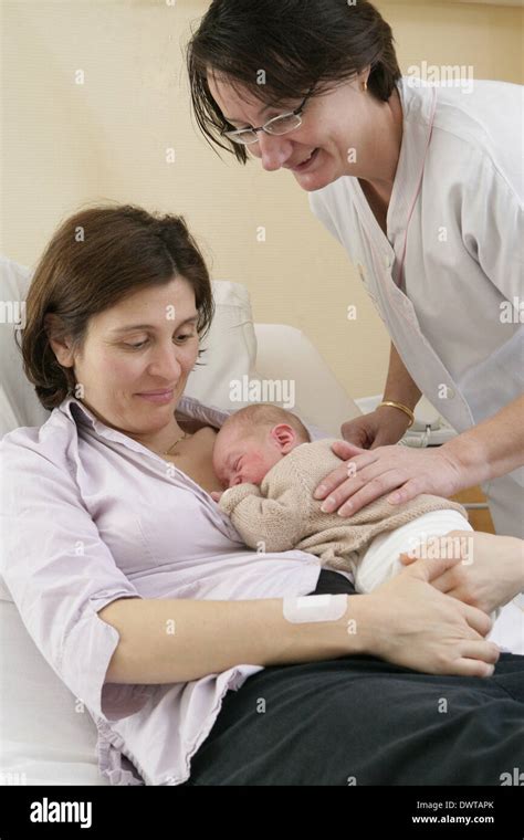 Mother Newborn Baby Stock Photo Alamy