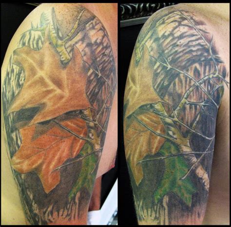 This piece here seems to be a full scenery from the ground with fences to the sky filled with clouds and several other designs in the sky. Outlaw Tattoo : Tattoos : Half-Sleeve : mossy oak