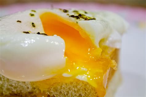 How To Cook Eggs In Microwave Without Exploding