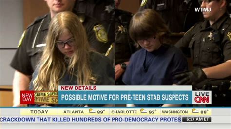 12 Year Old Wisconsin Girl Stabbed 19 Times Friends Arrested Cnn