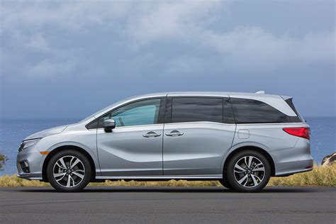 Jun 13, 2021 · that being said, the 2021 honda odyssey once again beat the 2021 toyota sienna when compared head to head. 2021 Honda Odyssey Review - Autotrader