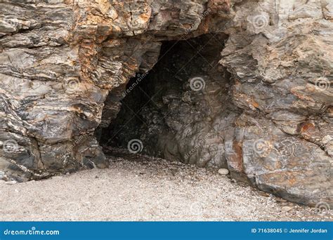 Cave Mouth Opening Stock Image Image Of Entrance Layer 71638045