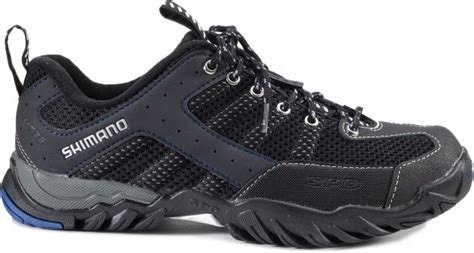 Spd cleats are small and somewhat looks like a spade (as in the playing cards) with a slightly more rounded tip. 17 Stylish Pairs of SPD Cycling / Bicycle Touring Shoes
