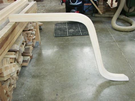 Bending handrail generally comes in 7 to 10 different layers (ply) and is glued together and curved. Bending wood to make a curved railing. | Railings outdoor ...
