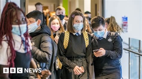 Coronavirus In Scotland Face Coverings In High Schools Rule Comes Into