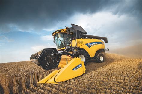 New Holland presenta la nueva serie de cosechadoras híbridas CH
