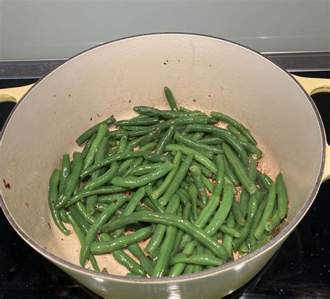 Stir in chili garlic sauce, hoisin sauce, and ginger. Green Beans Stir Fry with Ground Turkey - Ling's Corner