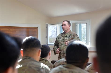 Dvids Images Usareur Commander Visits Soldiers In Lithuania Image