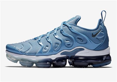 On top of the plethora of colorways (find bold red, gold and blue, too), finish line has the unique silhouettes that make a vapormax so special. Nike Vapormax Plus Work Blue 924453-402 Release Info ...