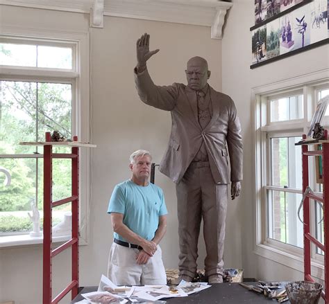 Capturing A Soul Alum Creates Sculpture Of Civil Rights Icon John