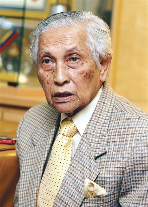 Y.m tan sri dato' ungku dr. ALLAHYARHAM TAN SRI DATO' DR. ABDUL AZIZ BIN ABDUL RAHMAN ...