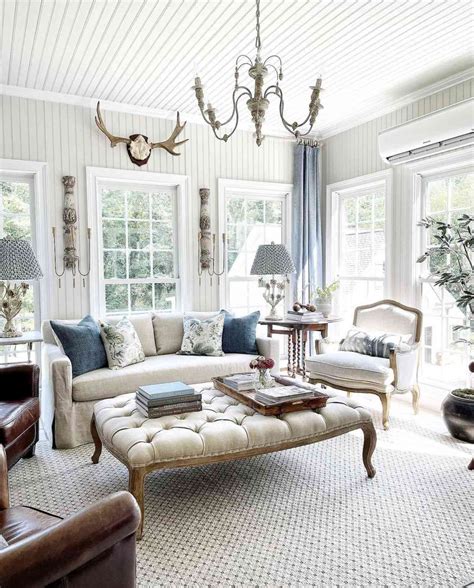 20 Awe Inspiring French Country Living Room Ideas