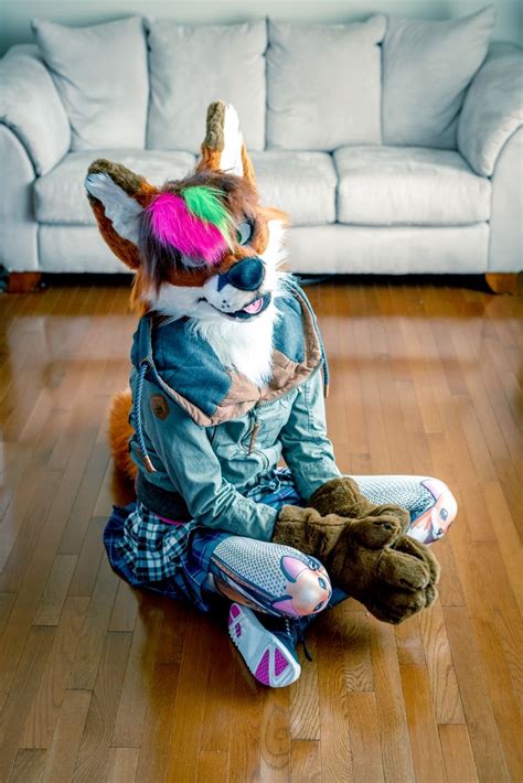 Some theories hold that, in finding an animal cute, we are seeing characteristics that we look for in our children. Cute Vix (With images) | Anthro furry, Male furry, Furry