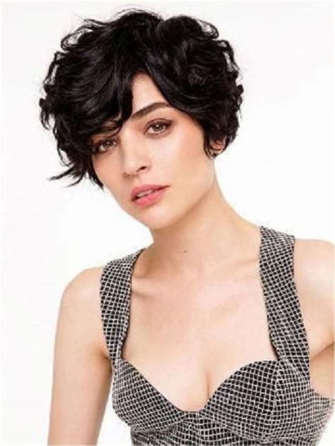 No more worries for beauties with thin hair. 15 Charming Pixie Cut For Curly Hair for Women