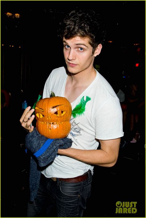 holland roden and teen wolf stars just jared halloween party 2013 photo 2979331 daniel