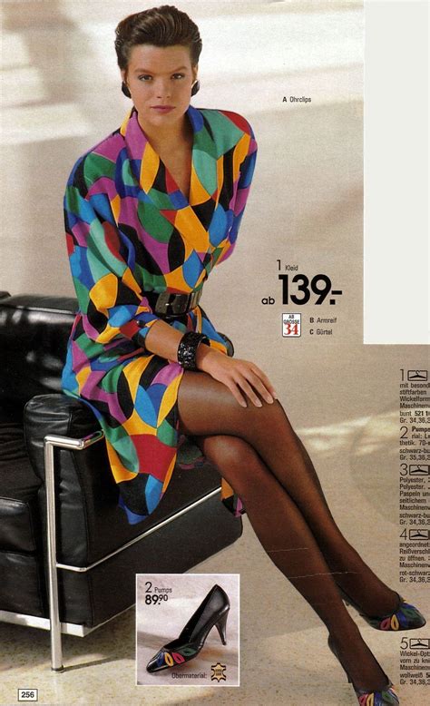 Retrospace Mini Skirt Monday 120 1980s Fashion Mags En 2020 Moda Años 80 Mujer Moda