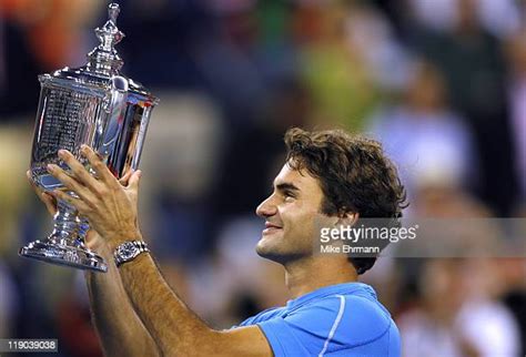Roger Federer Us Open 2006 Photos And Premium High Res Pictures Getty