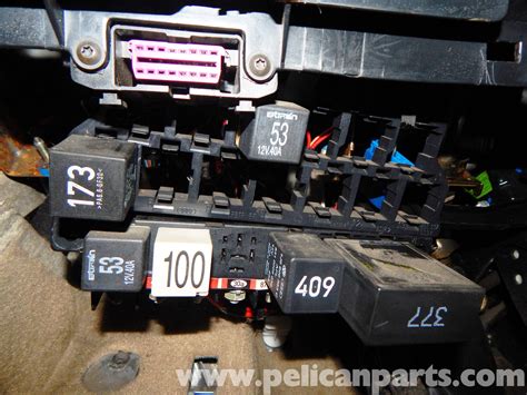 Volkswagen Jetta Mkiv Relay Panel Access And Relay Replacement 1999