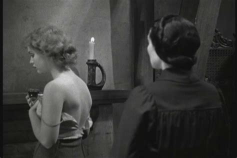 Coded Queerness In Draculas Daughter 1936 Horror Movie Horror