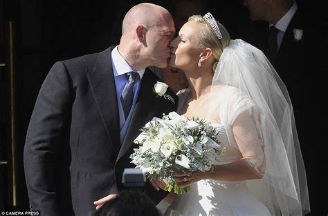 zara phillips wedding to mike tindall at canongate kirk royal princess marries rugby ace