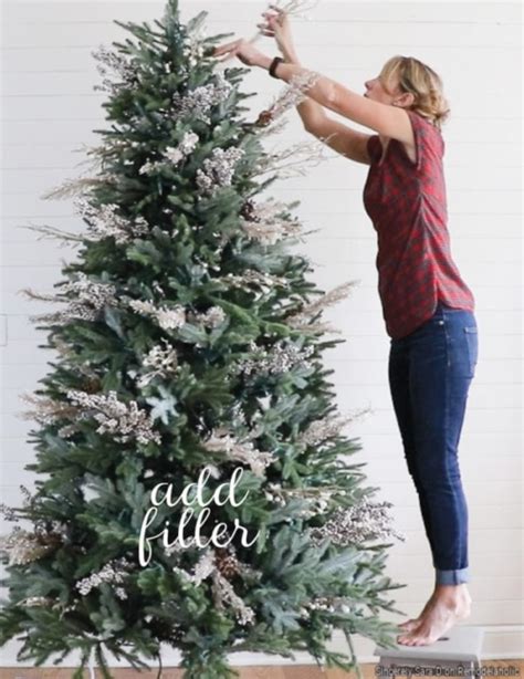 Remodelaholic How To Decorate A Christmas Tree In 5 Simple Steps