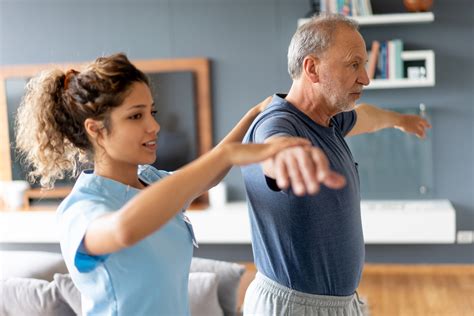What to Expect from Orthopedic Physical Therapy | Midwest Orthopaedics