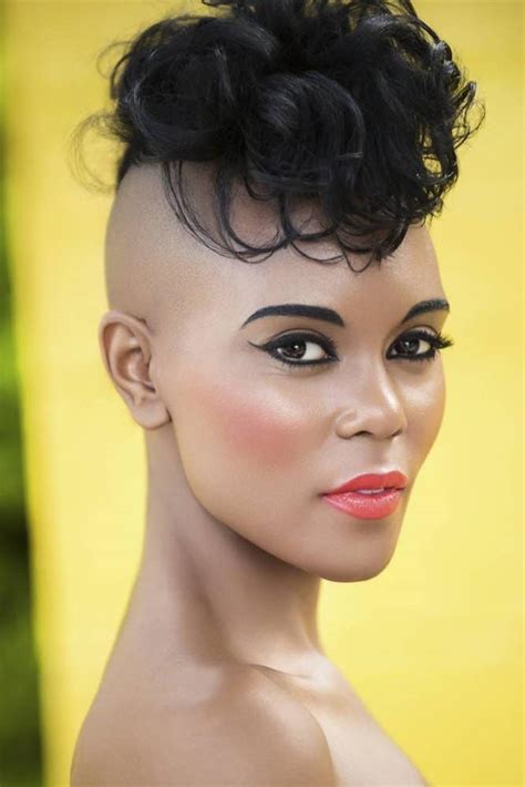 25 Stylish And Modern Short Hairstyles For Black Women