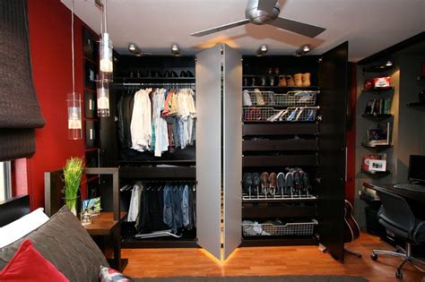 Today i am sharing a collection of ideas for using the ikea pax wardrobe system to create a highly functional and efficient clothing storage and closet organization. Robeson Design PAX Wardrobe System from IKEA offers Modern ...