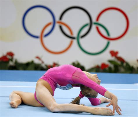 Artistic Gymnast Nastia Liukin Floor Exercise Rhottestfemaleathletes