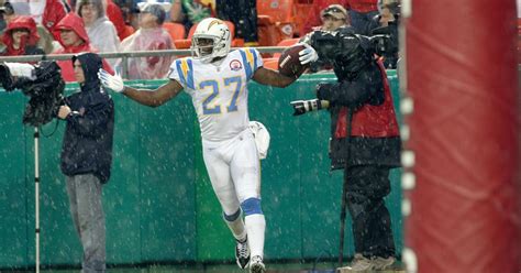 Former Chargers Safety Paul Oliver Commits Suicide Cbs Chicago