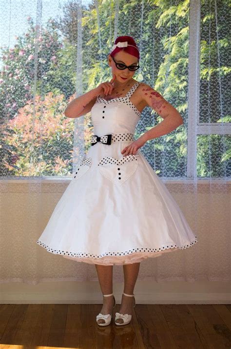 1950s Rockabilly Elise Wedding Dress With Sweetheart Neckline Polka